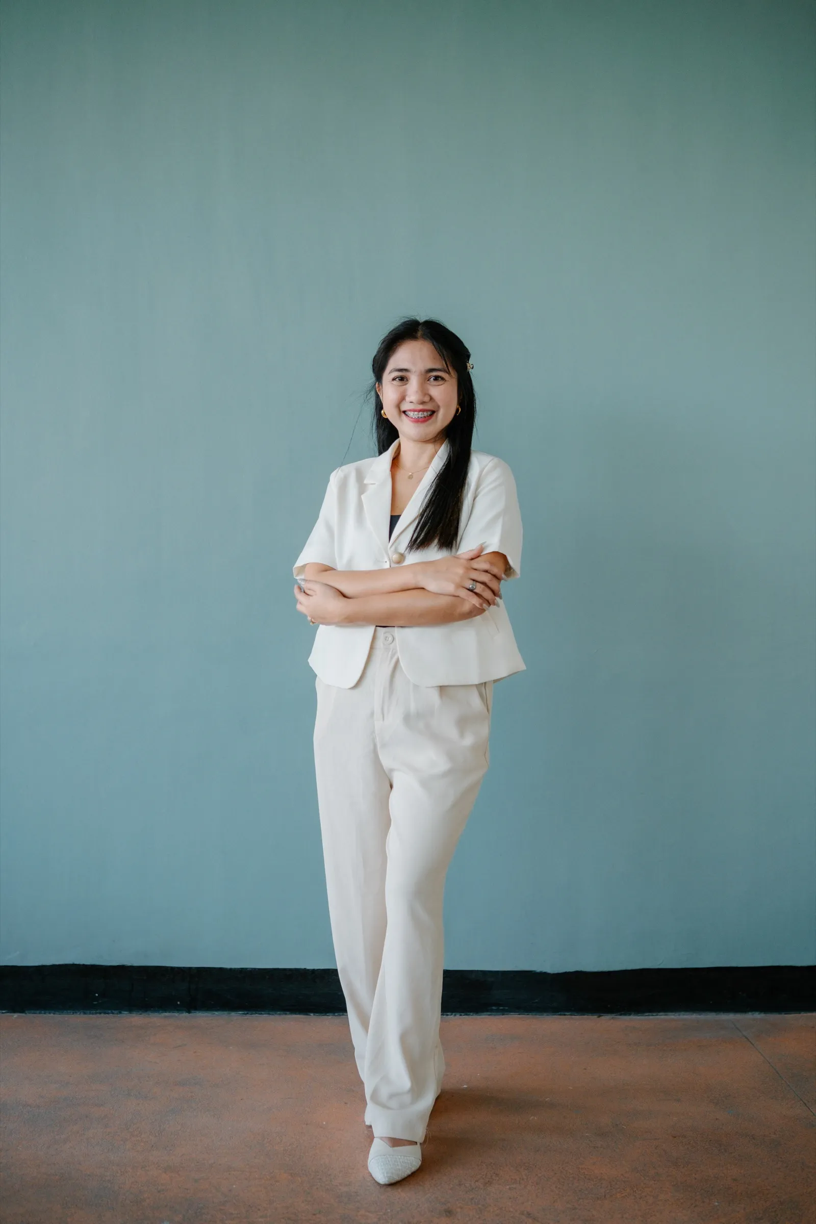 Janet Esparagoza, The Efficiency Co photoshoot